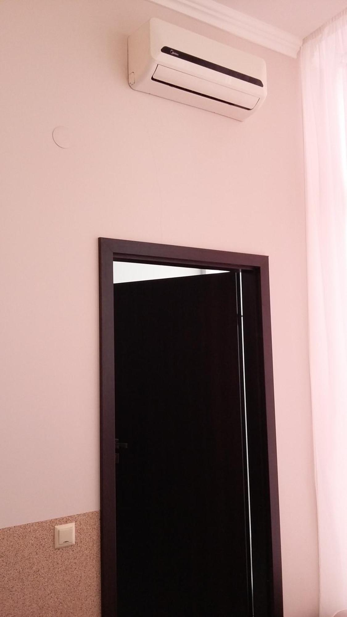 Hotel Merkuriy Lviv Rom bilde