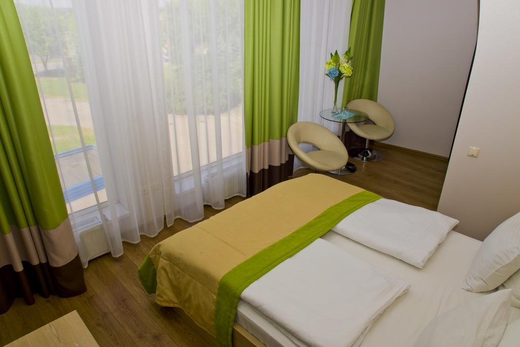 Hotel Merkuriy Lviv Rom bilde