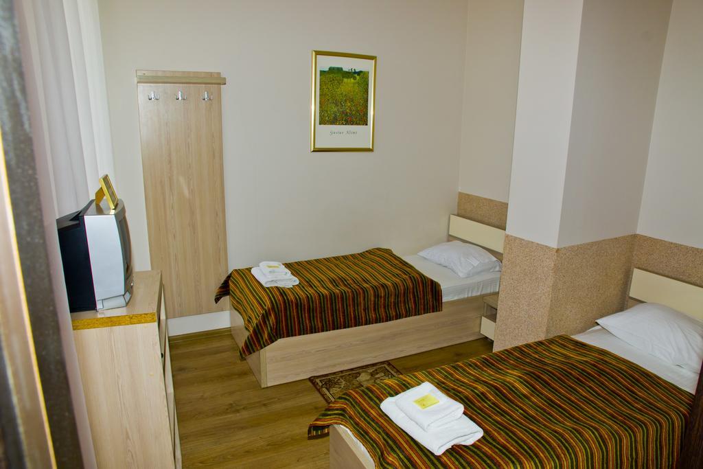 Hotel Merkuriy Lviv Rom bilde