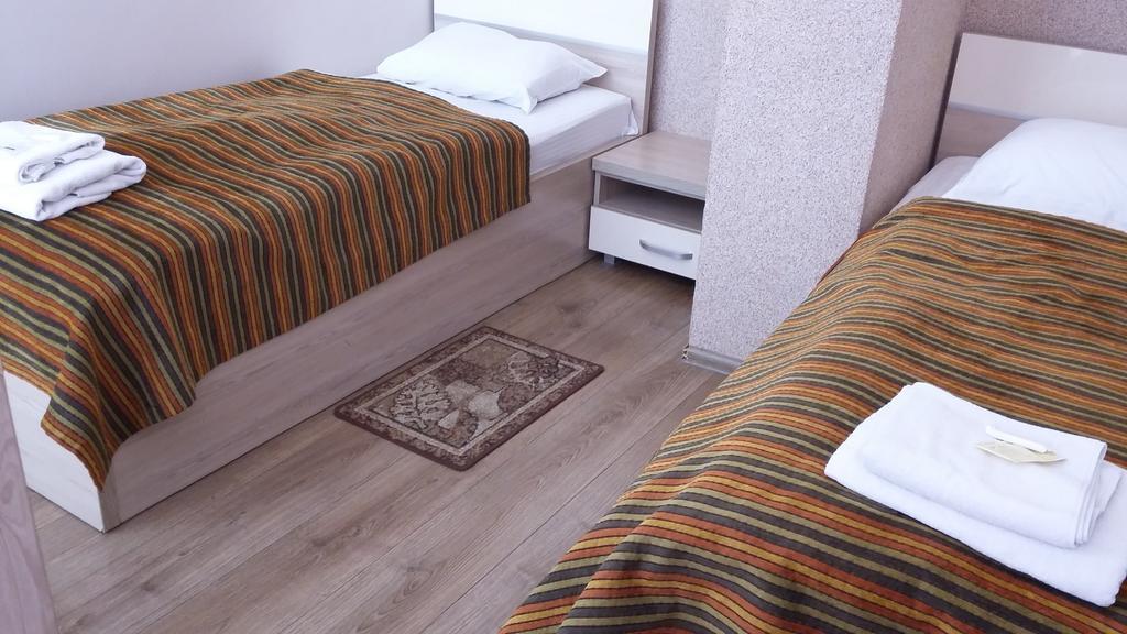 Hotel Merkuriy Lviv Rom bilde