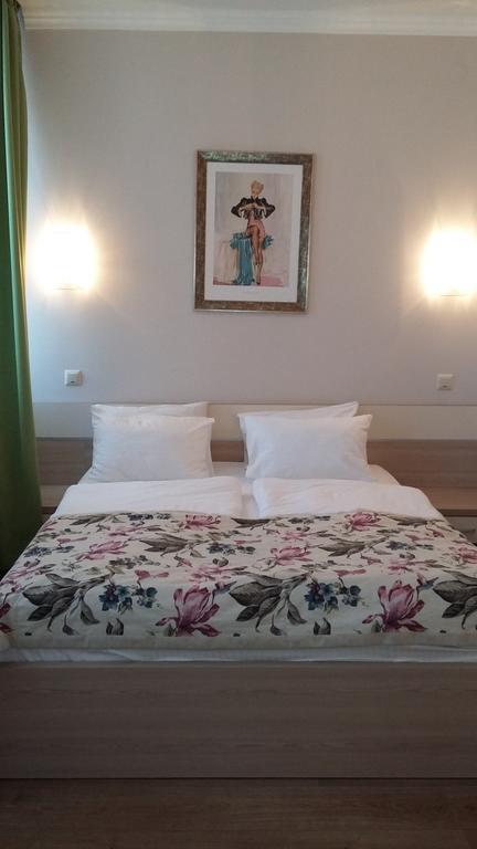Hotel Merkuriy Lviv Rom bilde