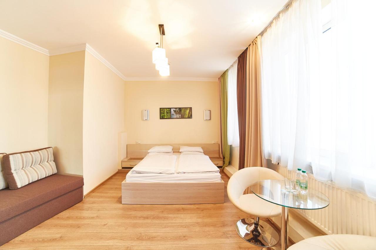 Hotel Merkuriy Lviv Eksteriør bilde